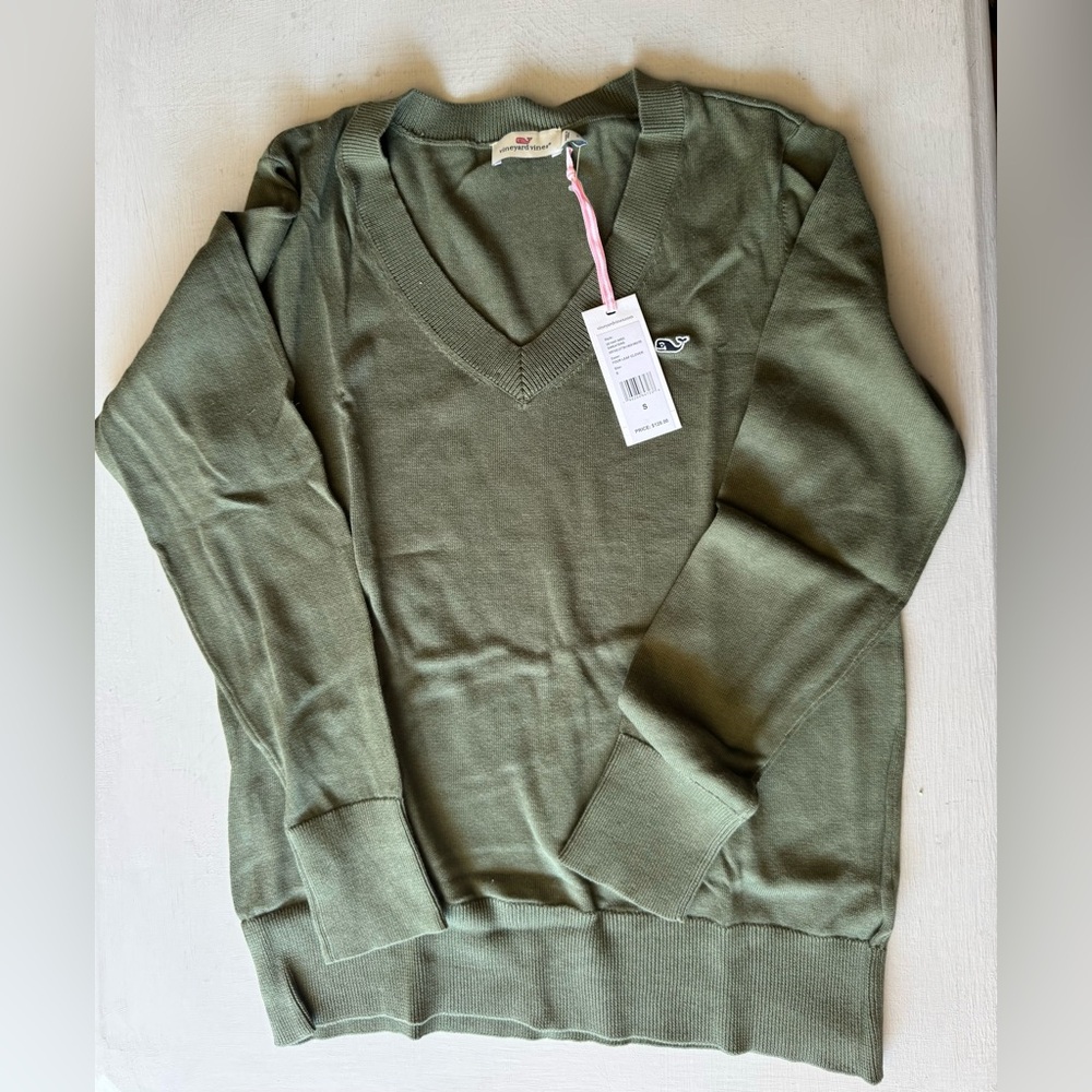 NWT Vineyard Vines Heritage Cotton V-Neck Sweater in Dark Olive